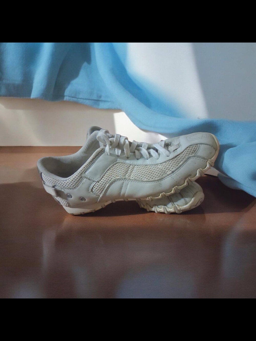Vintage Diesel Beige and Off-White Mesh Sneaker